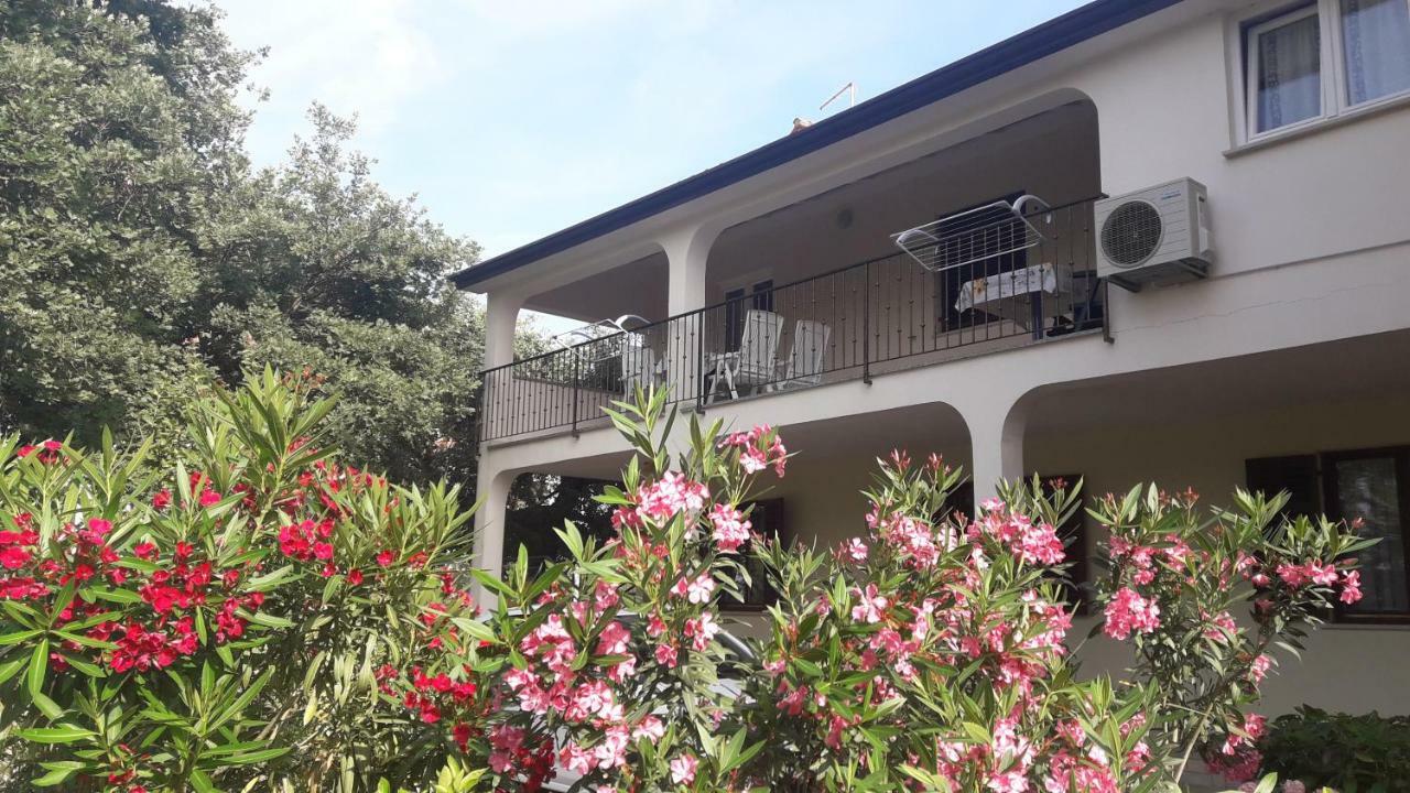 App Karmen With Free Parking Apartment Porec Ngoại thất bức ảnh